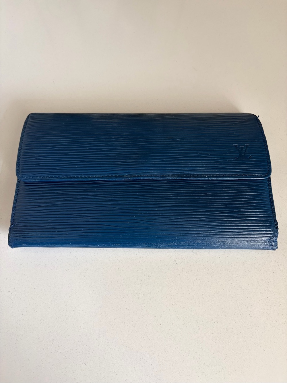 Authentic Louis Vuitton Blue Epi Leather Continental Wallet w/ Snap Front